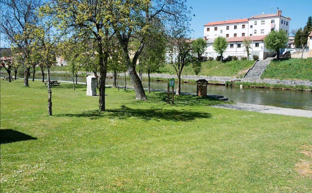 Hostal Bar Stop Hotel Velilla del Rio Carrion Eksteriør billede
